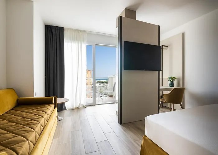 Life 4 Superior 酒店 比比翁