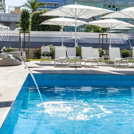 Life Hotel 4*