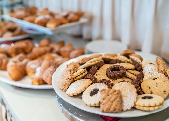 Life 4 Superior Отель 4*