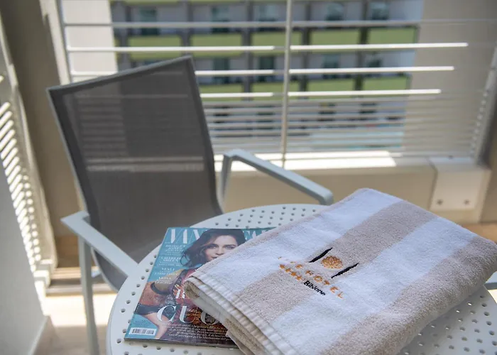 Отель Life 4 Superior