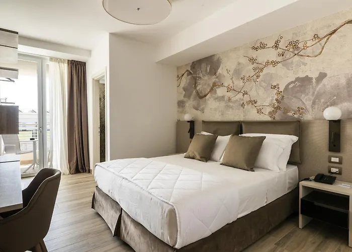 Life 4 Superior Отель 4*