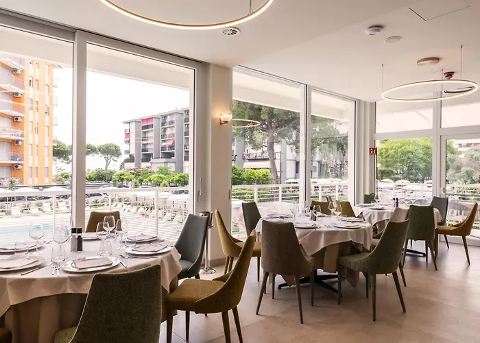 Life 4 Superior Отель