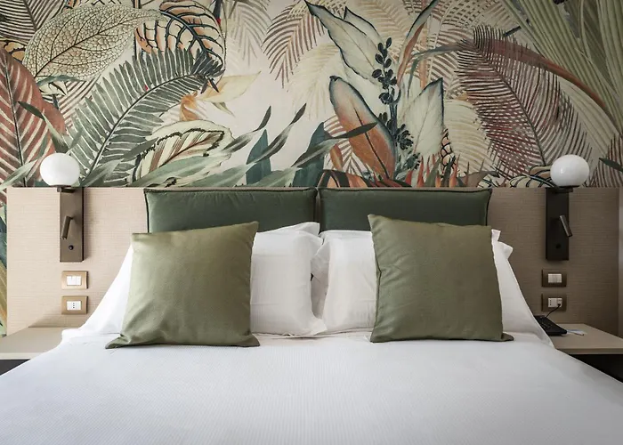 Life 4 Superior Отель 4*